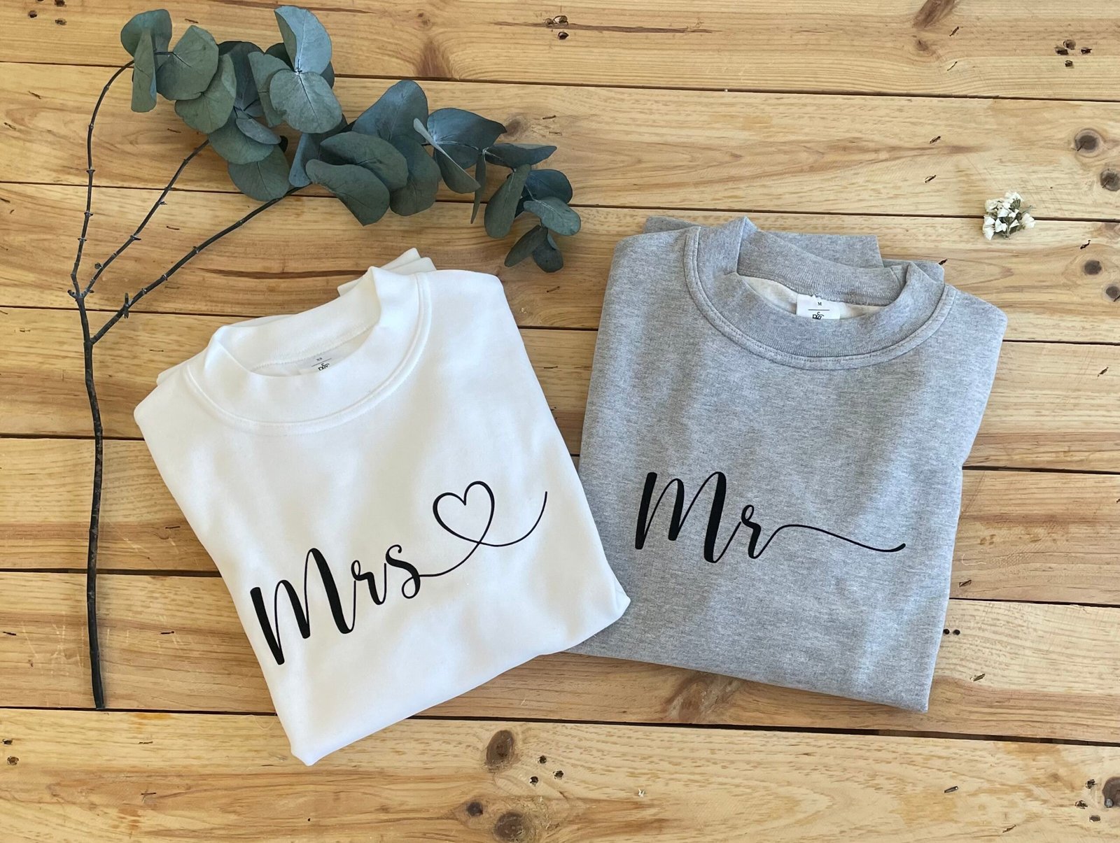 Unisex Mr & Mrs sweatshirts - Image 4