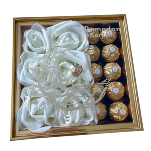 Ramadan chocolates and roses gift